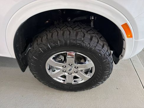 Used 2026 Ford Ranger Lariat w/ FX4 Off-Road Package AWD/4WD image 5