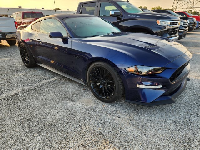 Used 2018 Ford Mustang GT Premium w/ GT Performance Package RWD image 1