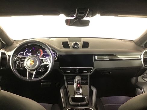 Certified 2022 Porsche Cayenne GTS AWD/4WD image 23