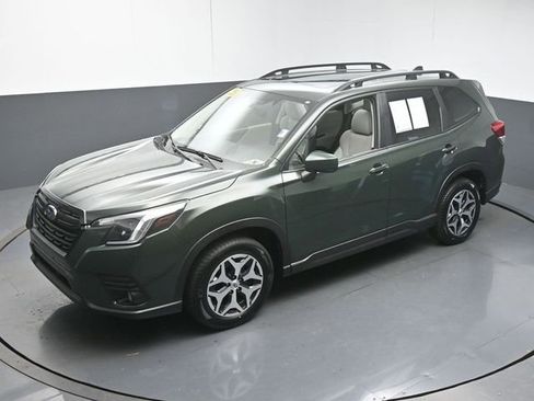 Used 2023 Subaru Forester Premium image 45