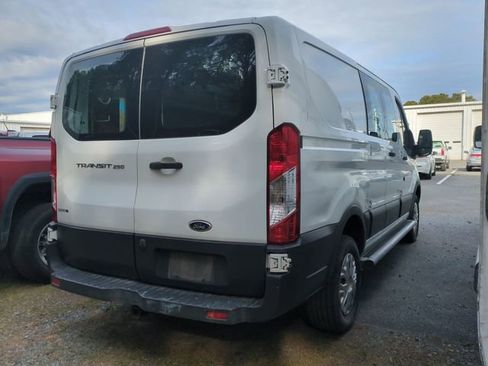 Used 2016 Ford Transit 250 130 Low Roof w/ Exterior Upgrade Package RWD image 6