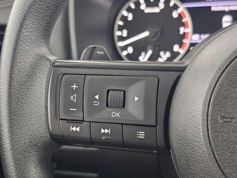 Used 2024 Nissan Rogue S FWD image 28