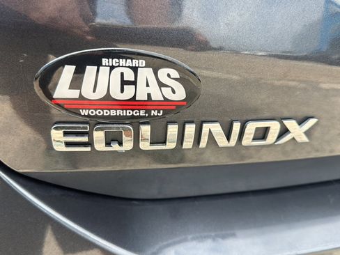 Used 2022 Chevrolet Equinox LT AWD/4WD image 46
