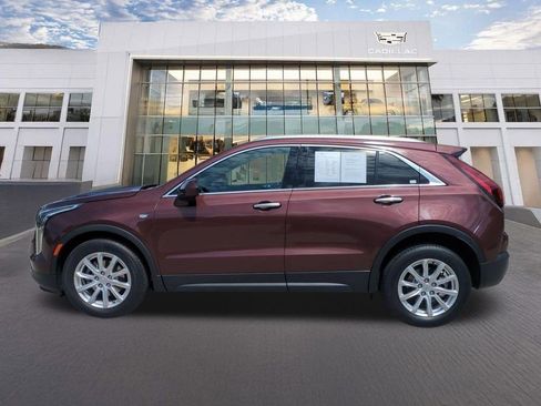 Certified 2023 Cadillac XT4 Luxury w/ Cold Weather Package FWD image 8