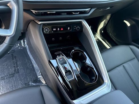 New 2025 Audi Q5 Premium image 18