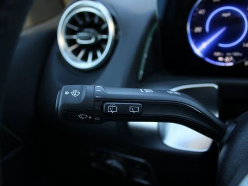 New 2024 Mercedes-Benz EQB 300 4MATIC image 20