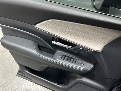 Certified 2026 Toyota Grand Highlander AWD image 14