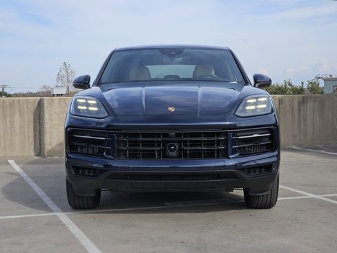 Certified 2025 Porsche Cayenne S image 11