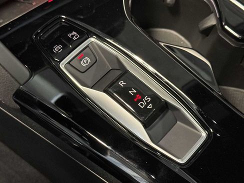 Used 2025 Audi SQ5 Premium Plus AWD/4WD image 21