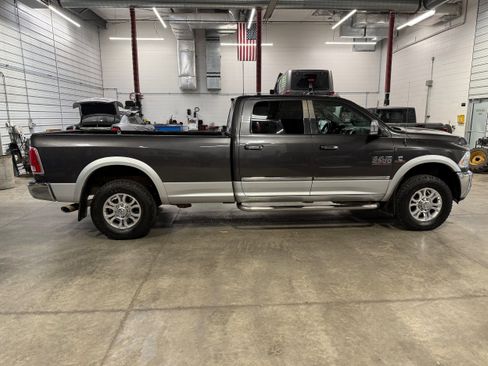 Used 2016 RAM 2500 Laramie AWD/4WD image 4