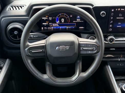 Used 2024 Chevrolet Colorado Trail Boss AWD/4WD image 16