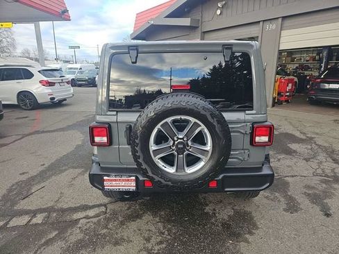 Used 2019 Jeep Wrangler Unlimited Sahara AWD/4WD image 26
