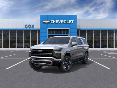 New 2026 Chevrolet Suburban Z71 AWD/4WD image 8