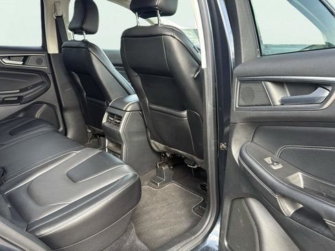 Certified 2022 Ford Edge Titanium AWD/4WD image 18