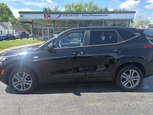 Used 2021 Kia Seltos LX AWD/4WD image 8