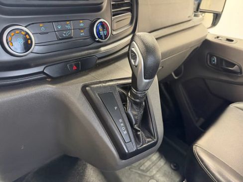 Used 2022 Ford Transit 350 DRW RWD image 19