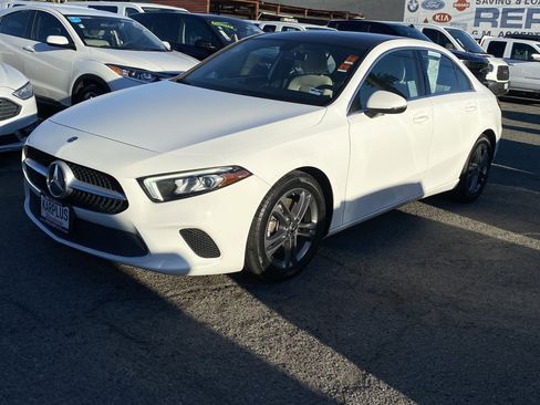 Used 2020 Mercedes-Benz A 220 image 2