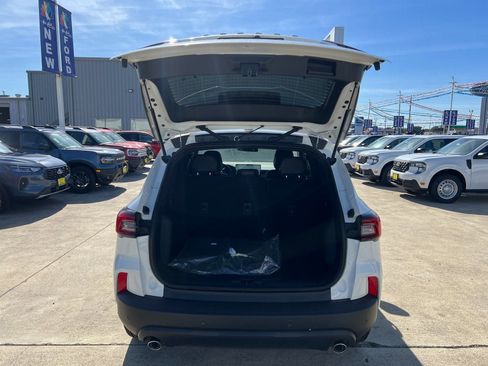 New 2026 Ford Escape ST-Line w/ Tech Pack #1 FWD image 13