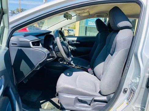 Used 2020 Toyota Corolla LE FWD image 14