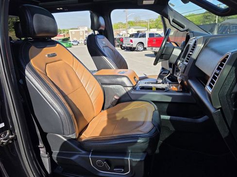 Used 2016 Ford F150 Limited w/ Trailer Tow Package image 31