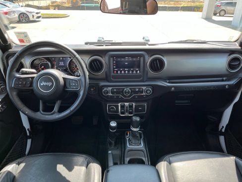 Used 2018 Jeep Wrangler Unlimited Sport S AWD/4WD image 9