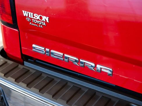 Used 2014 GMC Sierra 1500 SLE w/ Suspension Package, Off-Road RWD image 10