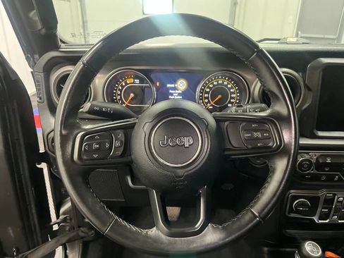 Used 2021 Jeep Wrangler Unlimited Sport AWD/4WD image 19