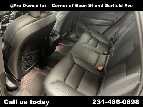 Used 2023 Volvo XC60 B5 Plus w/ Climate Package AWD/4WD image 25