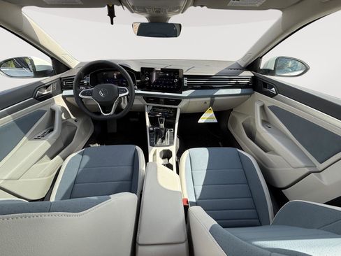 New 2025 Volkswagen Jetta SE image 11