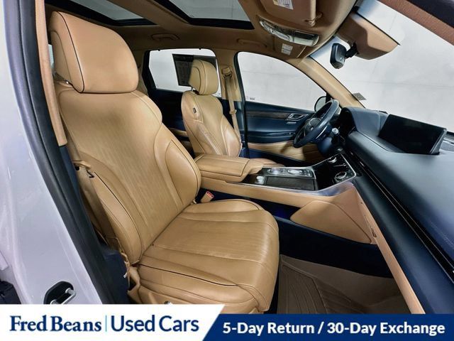 Used 2022 Genesis GV80 2.5T w/ Prestige Package 04 AWD/4WD image 36