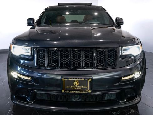 Used 2016 Jeep Grand Cherokee SRT image 2