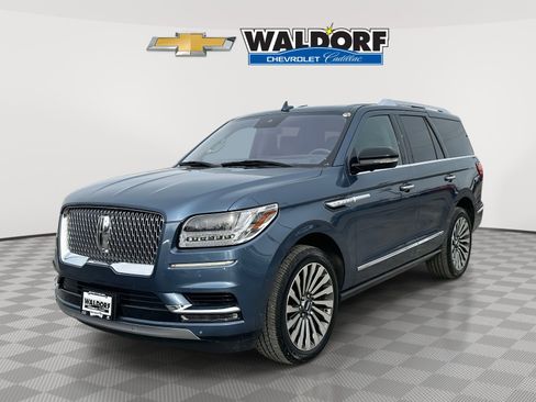Used 2019 Lincoln Navigator Reserve w/ Cargo Package image 3