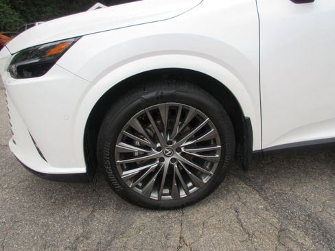 Used 2023 Lexus RX 350 w/ Accessory Package (Z1) AWD/4WD image 24