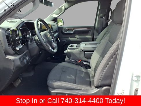Used 2024 Chevrolet Silverado 1500 LT AWD/4WD image 16