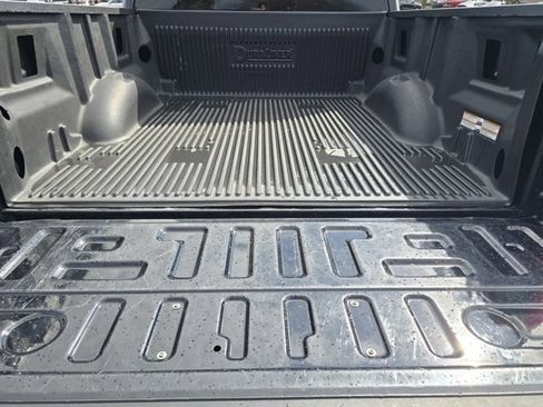 Used 2022 Ford F150 XLT image 28