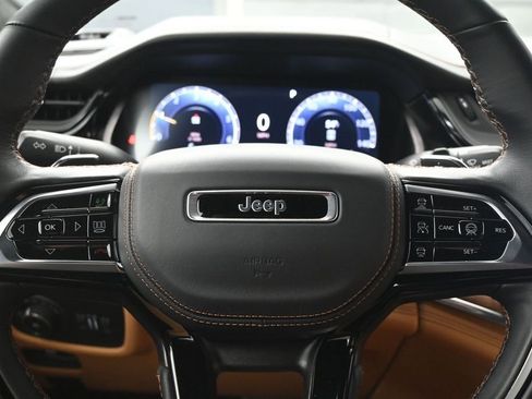 Used 2026 Jeep Grand Cherokee Summit w/ Obsidian Package AWD/4WD image 20