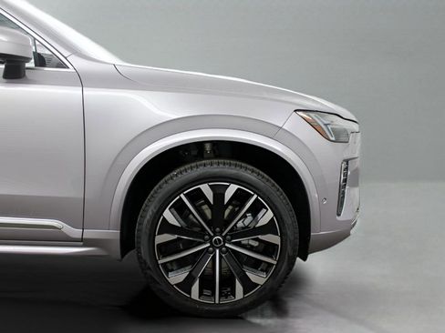 New 2026 Volvo XC90 B6 Plus w/ Protection Package Premier image 35