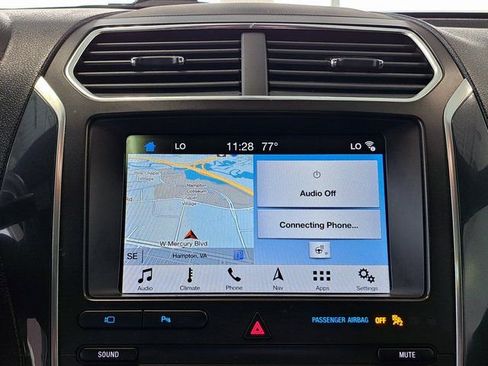 Used 2019 Ford Explorer Limited w/ Class III Trailer Tow Package image 13