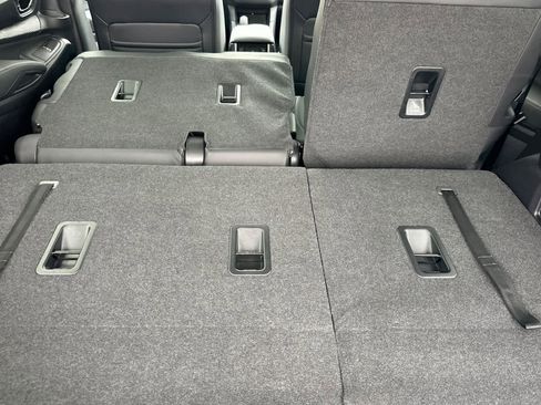 New 2026 Subaru Ascent Premium image 16