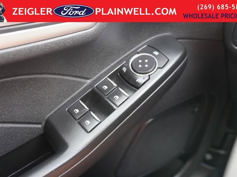 Used 2022 Ford Escape SEL w/ Equipment Group 302A image 29