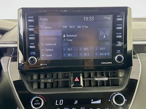 Used 2022 Toyota Corolla SE FWD image 16