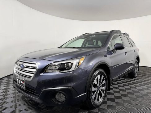Used 2017 Subaru Outback 3.6R Limited AWD/4WD image 2