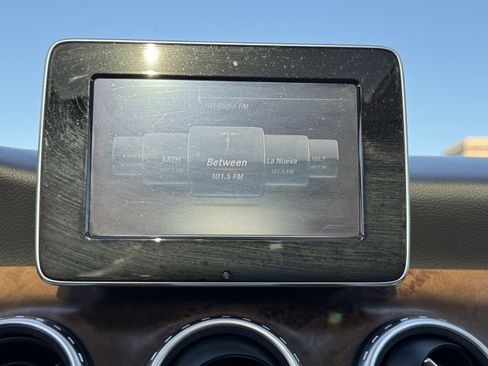 Used 2016 Mercedes-Benz GLA 250 image 27