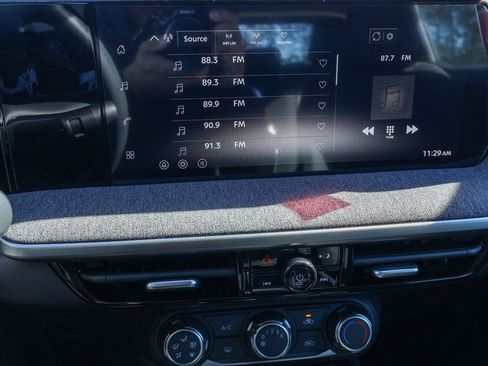 New 2026 Nissan Kicks S image 5