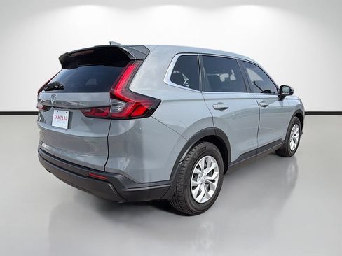 Used 2023 Honda CR-V LX image 3