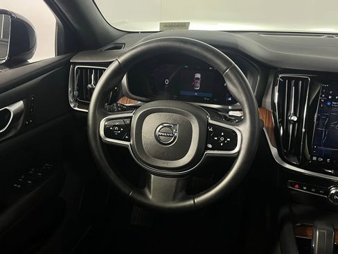 Used 2023 Volvo S60 B5 Plus w/ Climate Package image 13