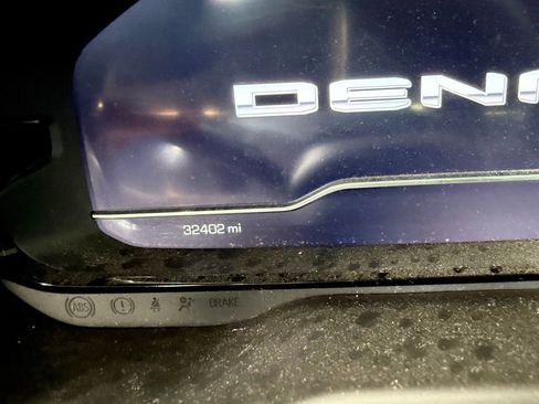 Used 2023 GMC Yukon Denali w/ Max Trailering Package image 6