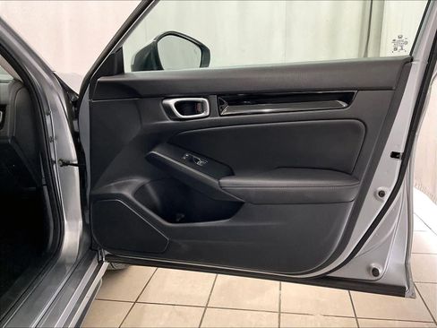 Used 2023 Honda Civic EX-L image 12