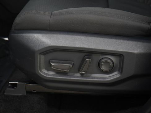Used 2026 Toyota Tundra SR5 w/ SR5 Convenience Package AWD/4WD image 22