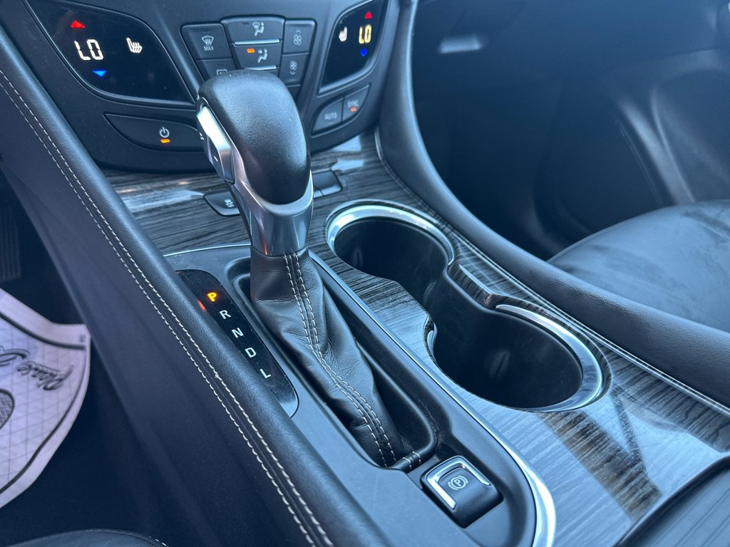 Used 2018 Buick Envision Essence FWD image 22